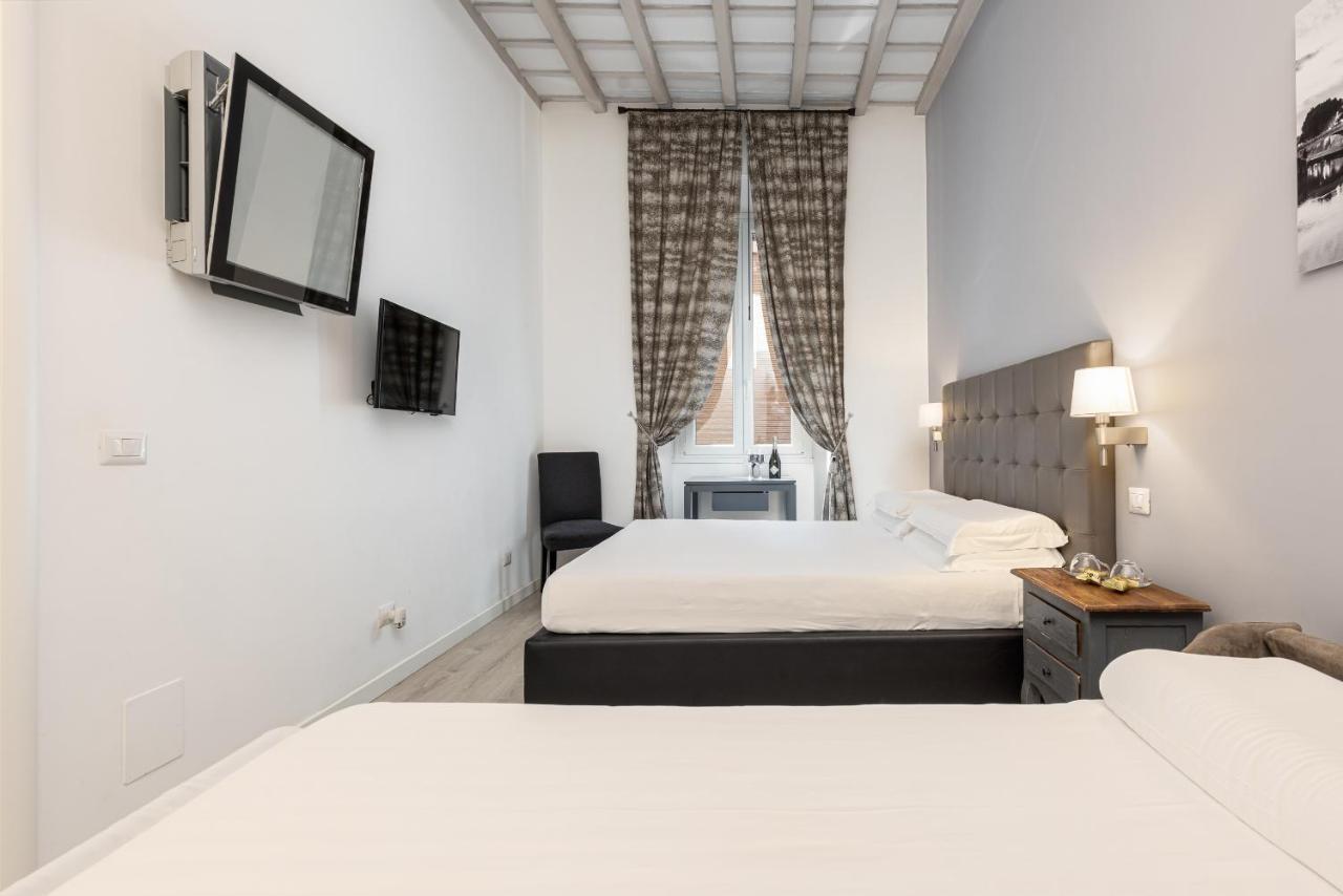 Superior Triple Room-​Via della Frezza,1237993372:JPEG
