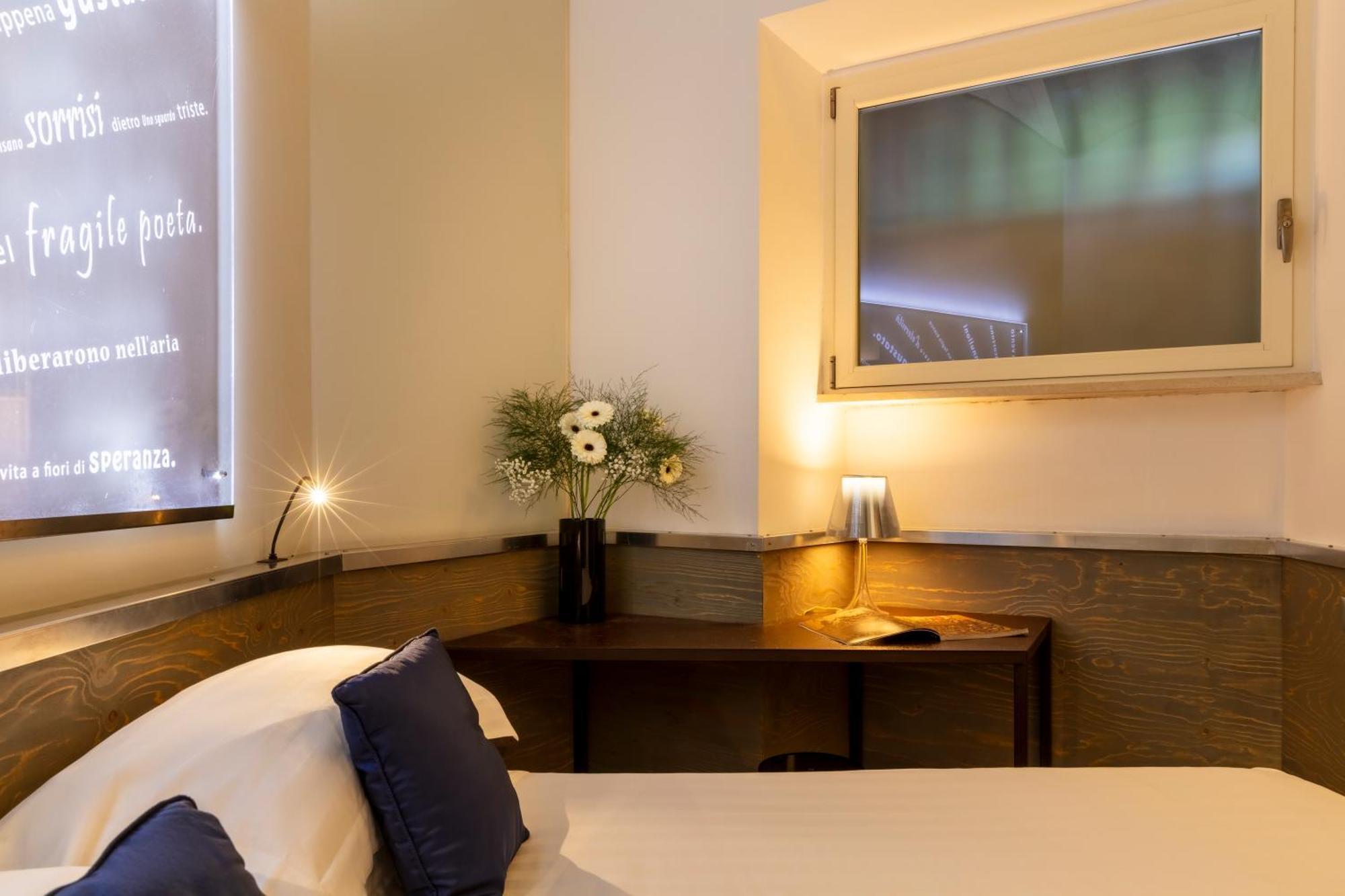 Design Standard Double or Twin Room High Window