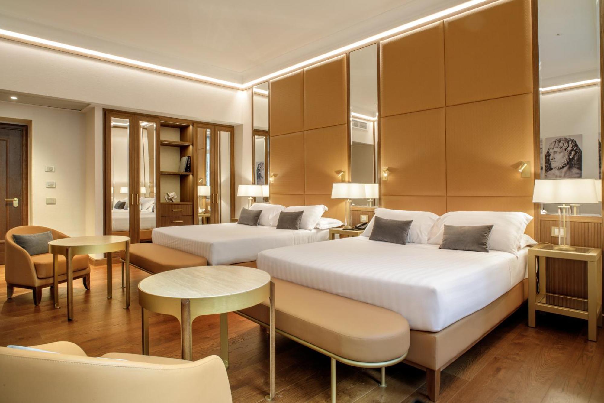 Deluxe Queen Room