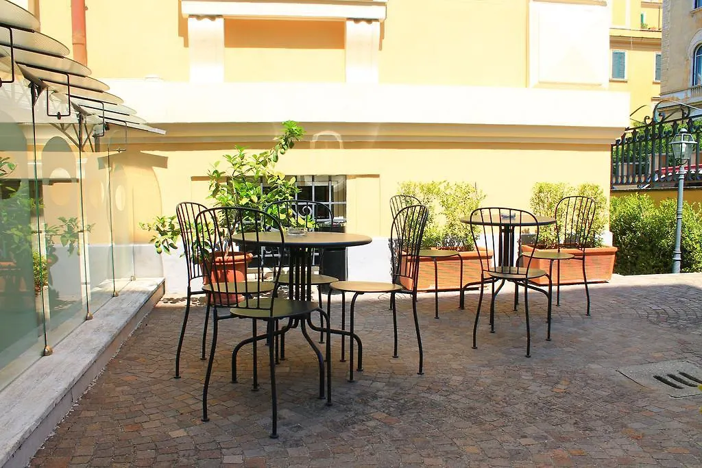 Hotel Villa Torlonia-1